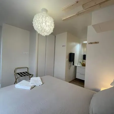 Appartement Luxueux T2 Lumineux Unique Saint Claude Extérieur photo